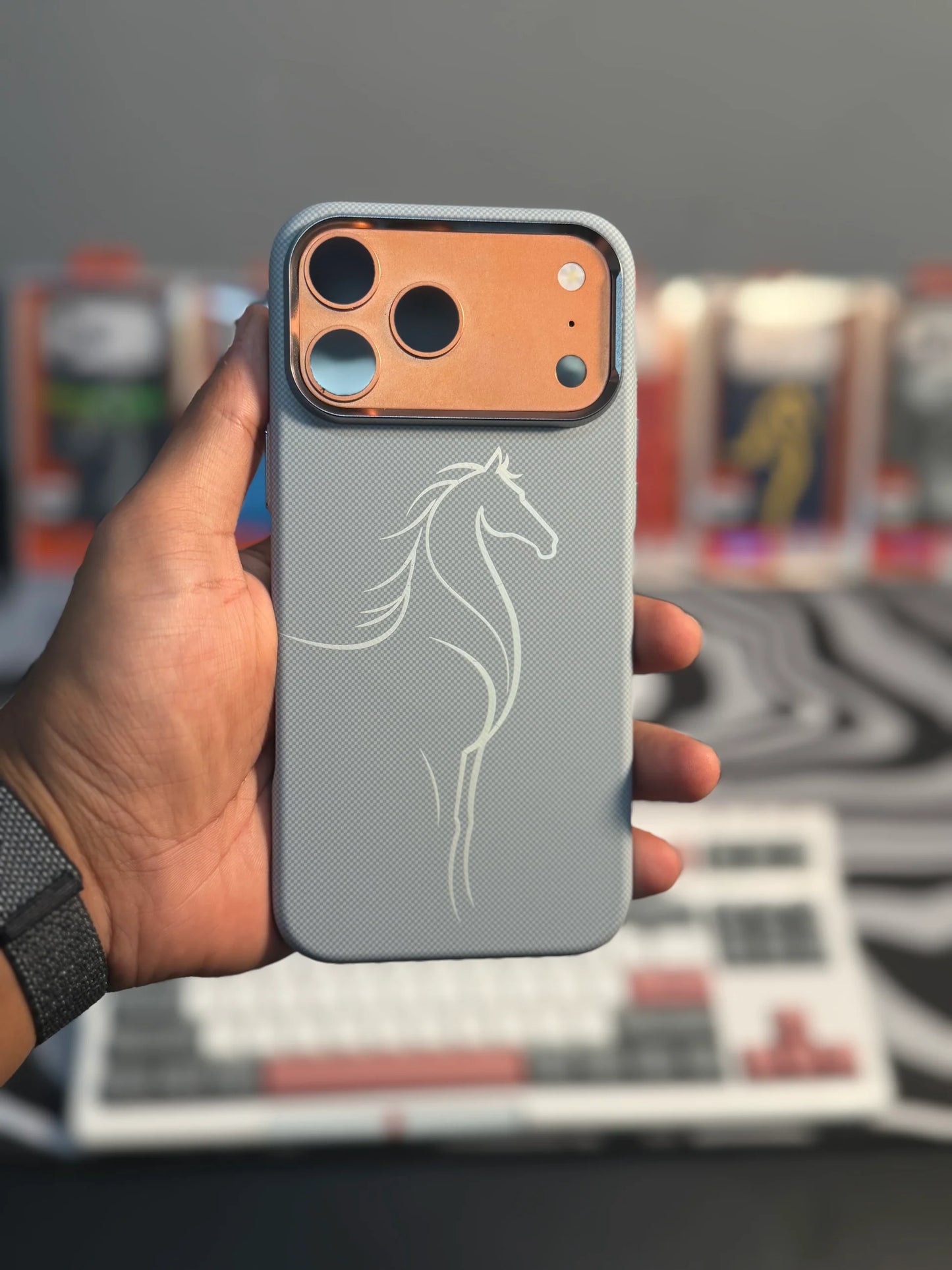 Free Air Grey Horse Carbon Case