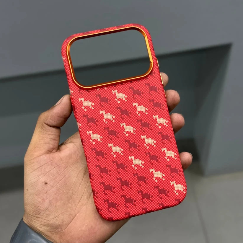 Free Air Red Small Horse Carbon Case