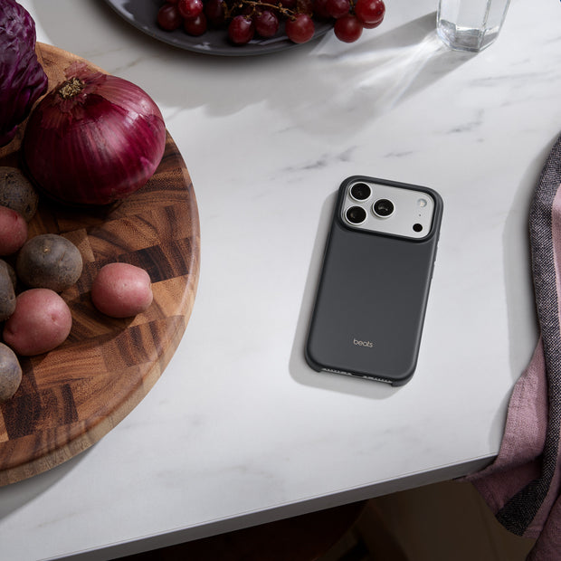 Beats iPhone 17 Pro/Pro Max Case with MagSafe and Camera Control