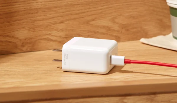 OnePlus Warp Charger 65w - Unmatched Speed, Versatility, and Intelligent Performance in One Compact Powerhouse!" - Image 3